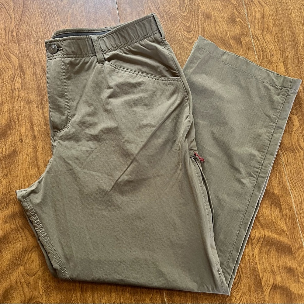 ASCEND Tech Performance Khaki Taupe Outdoor Hiking Mens Pants Size 40/32 NWOT